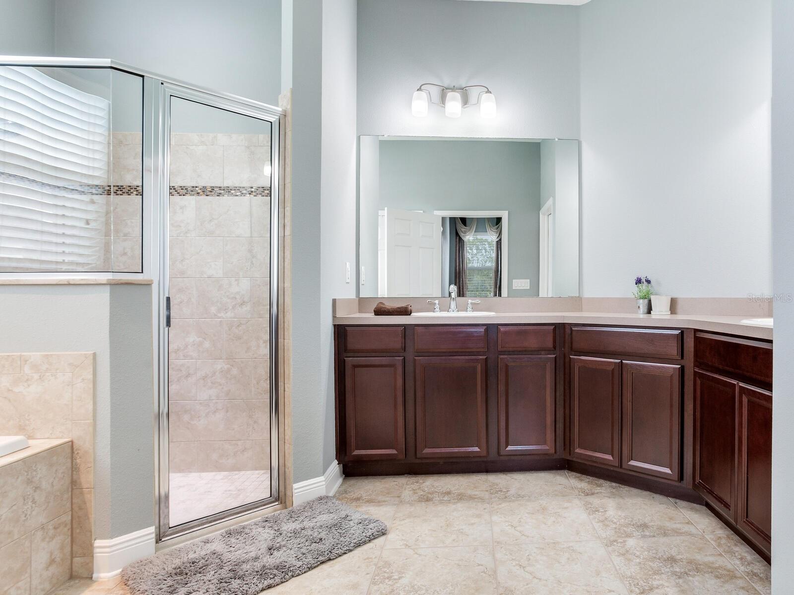 Image 18 of 45 For 8703 Alafia Hills Drive