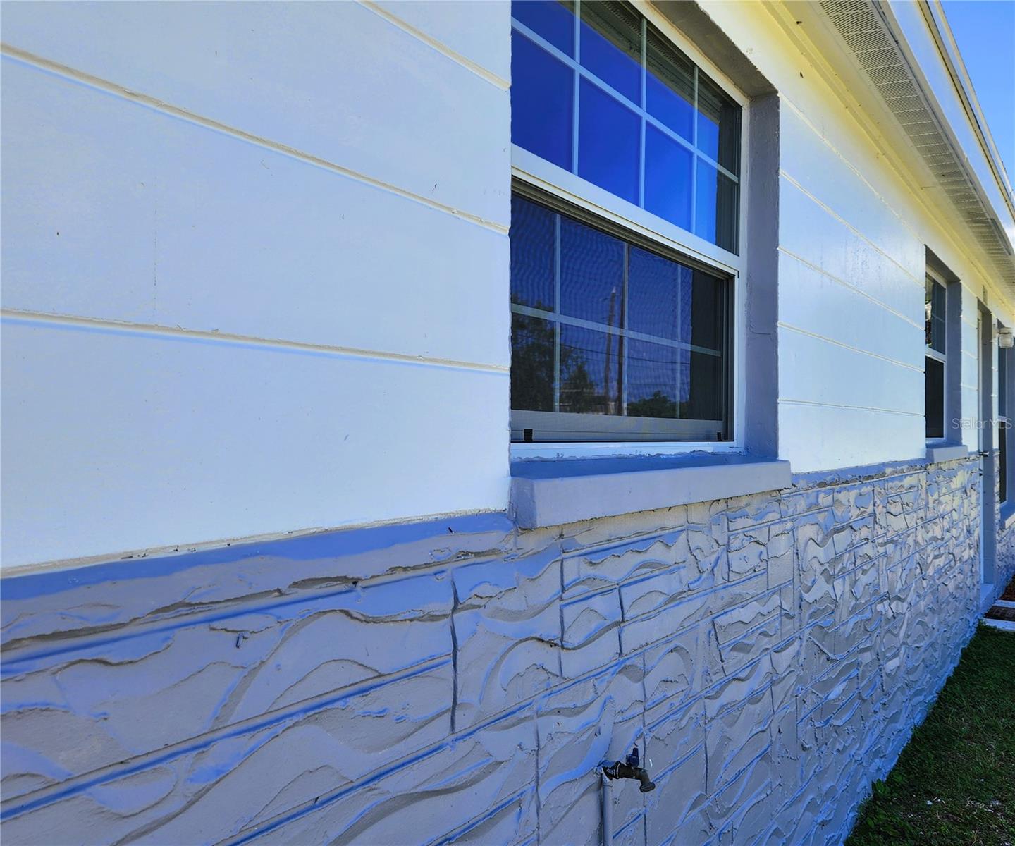 Image 10 of 47 For 8562 94th Avenue