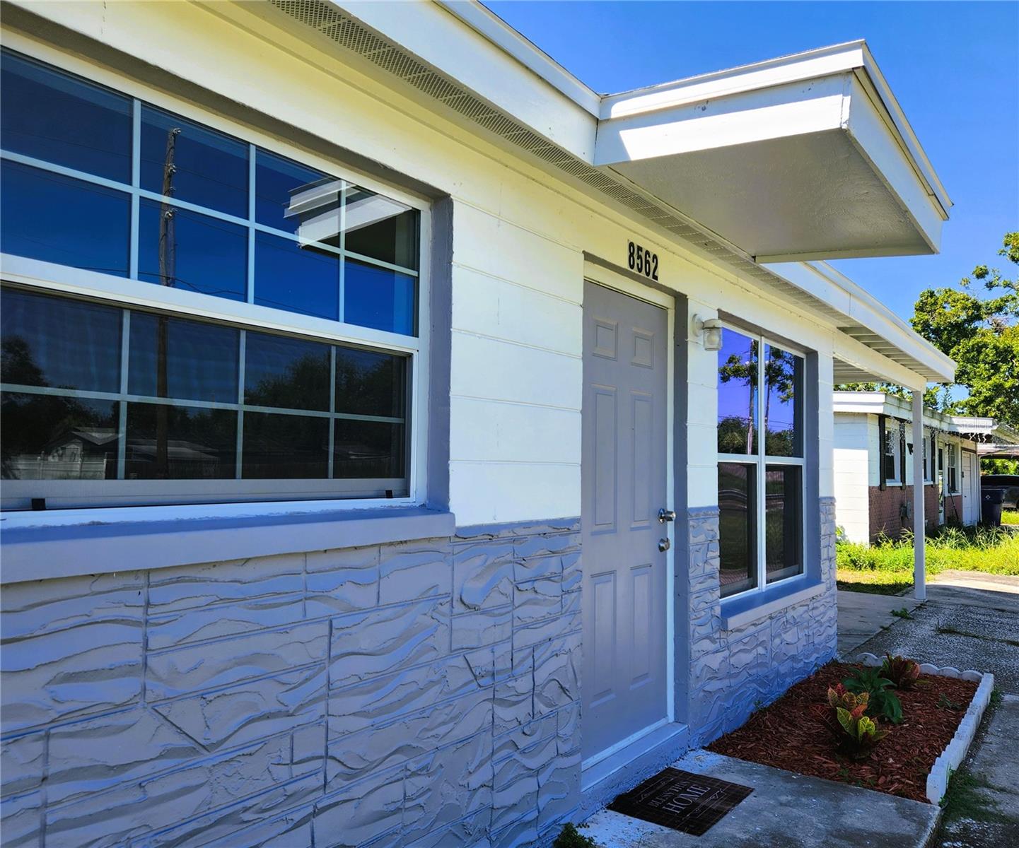 Image 11 of 47 For 8562 94th Avenue