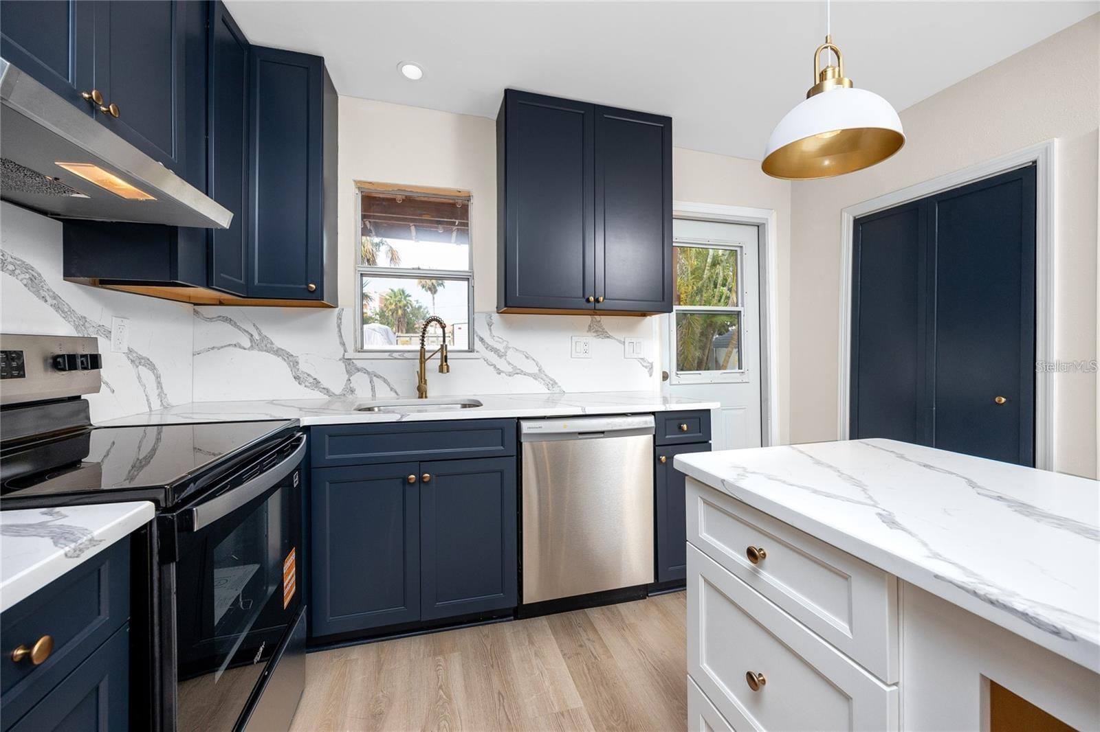 Image 15 of 41 For 13148 3rd Street E