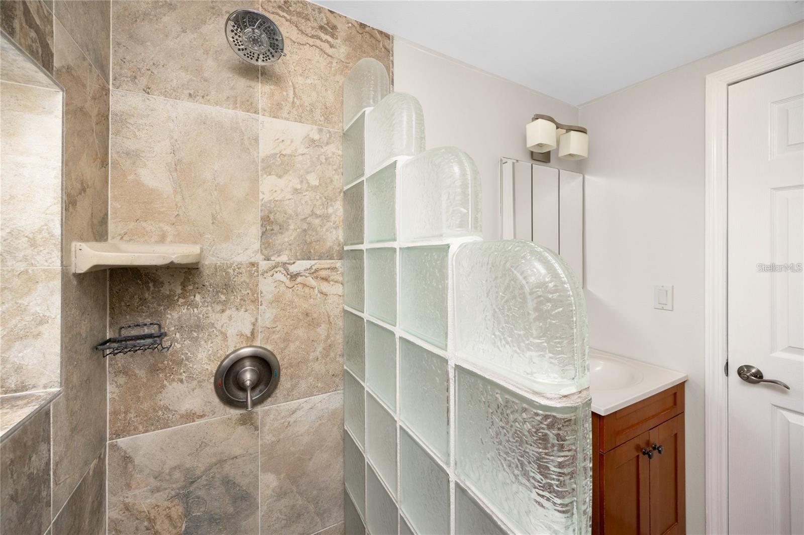 Image 24 of 41 For 13148 3rd Street E