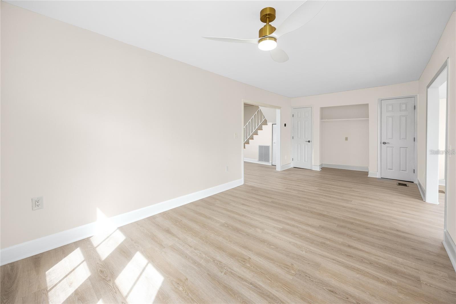 Image 9 of 41 For 13148 3rd Street E