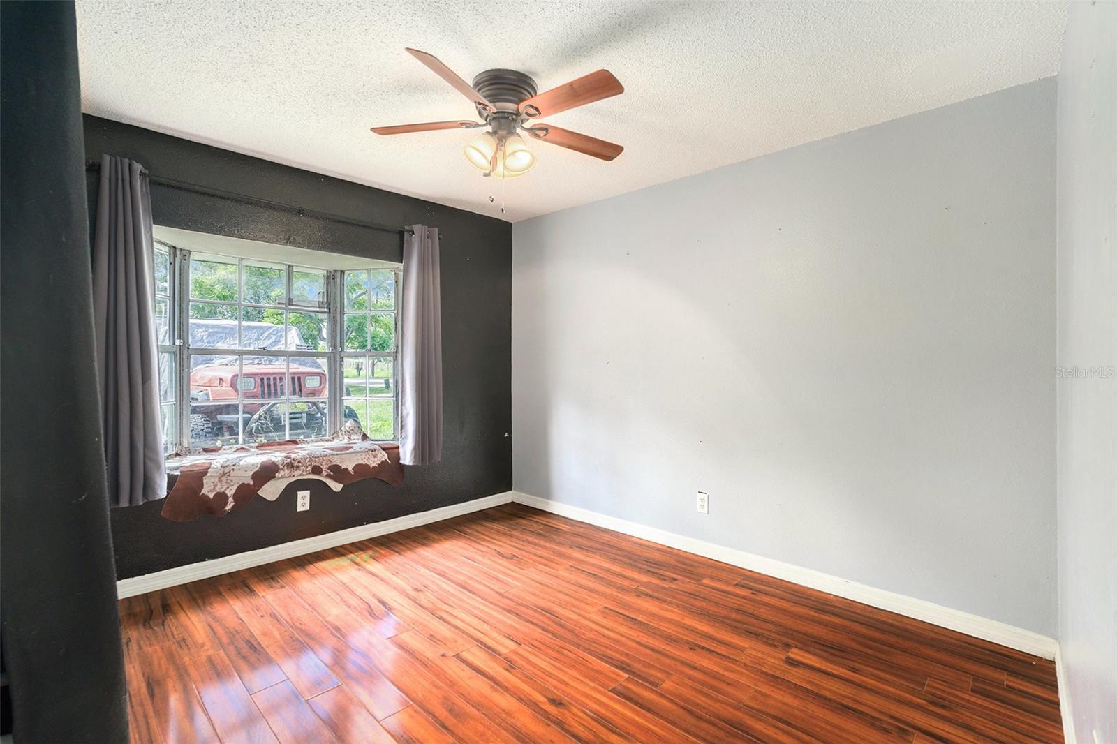 Image 17 of 33 For 3007 76th Street