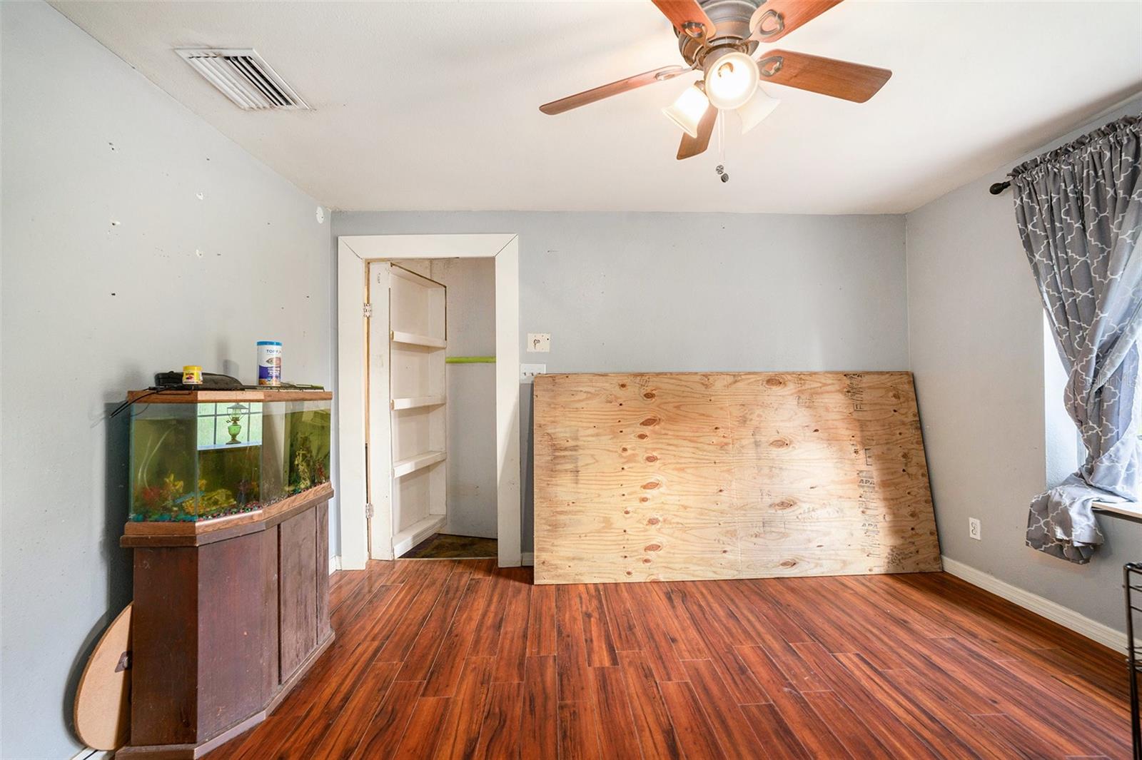 Image 20 of 33 For 3007 76th Street