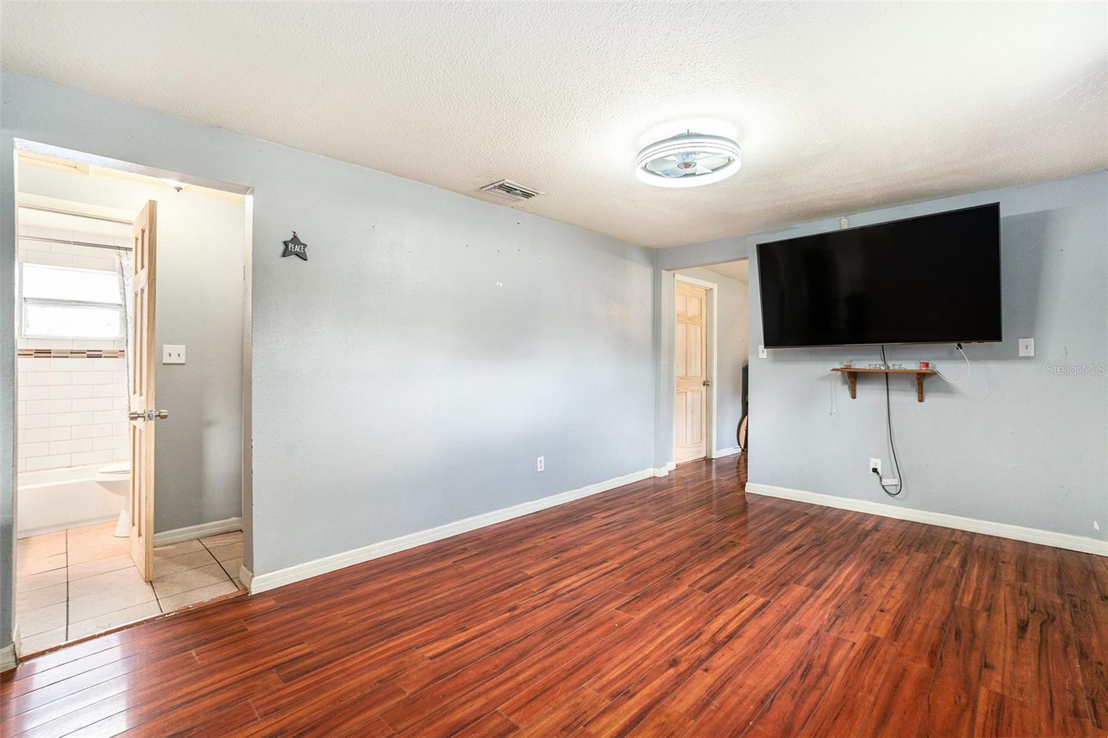 Image 6 of 33 For 3007 76th Street