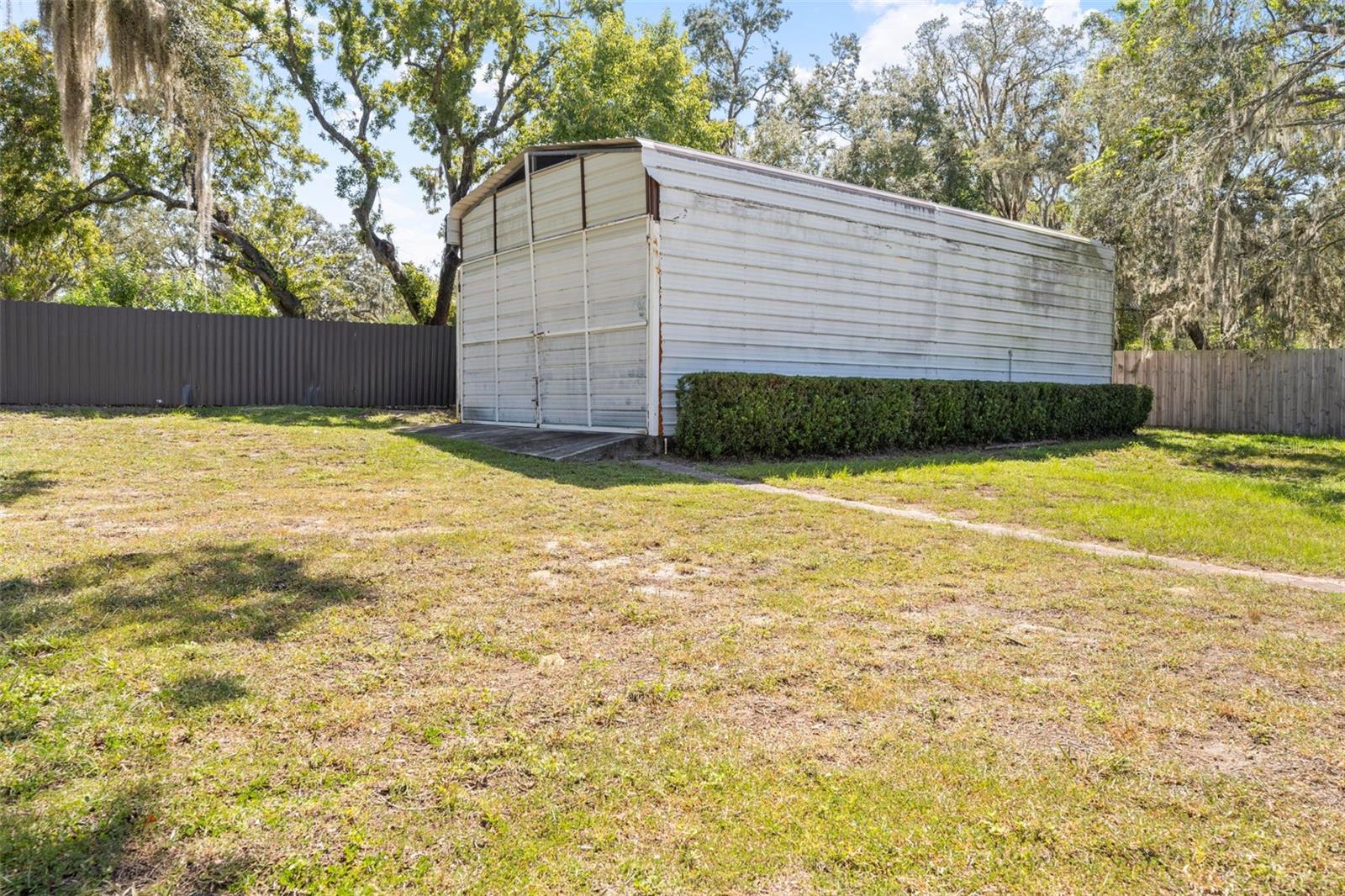 Image 14 of 80 For 9414 Lorendale Circle