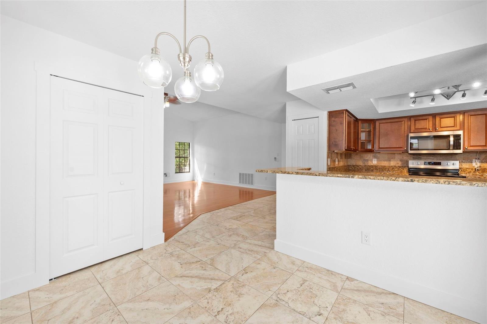 Image 59 of 80 For 9414 Lorendale Circle