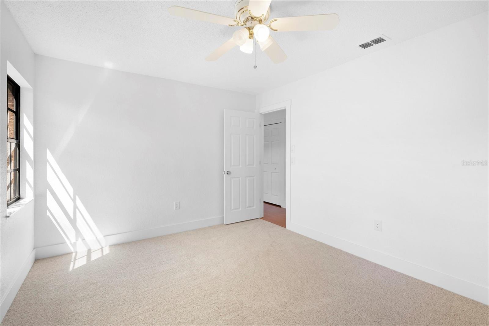 Image 71 of 80 For 9414 Lorendale Circle