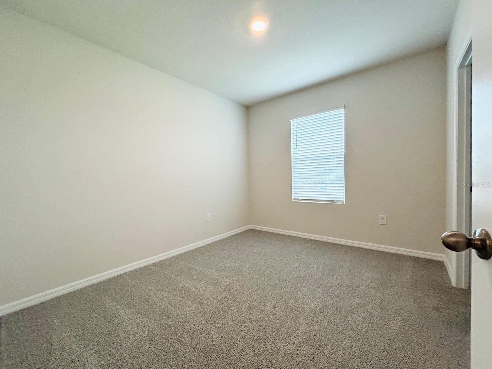 Image 14 of 34 For 11938 Hamilton Avenue