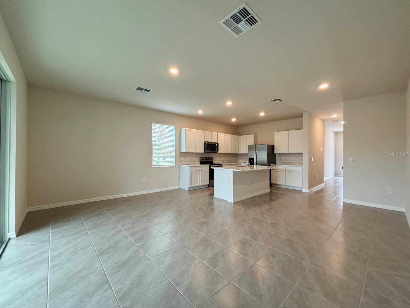 Image 3 of 34 For 11938 Hamilton Avenue