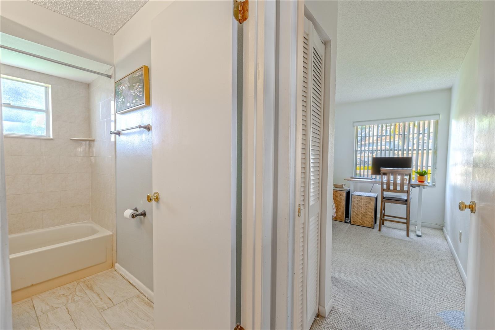 Image 17 of 28 For 1131 Orange Tree Circle W C