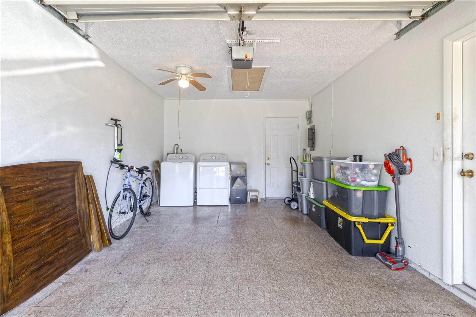 Image 21 of 28 For 1131 Orange Tree Circle W C