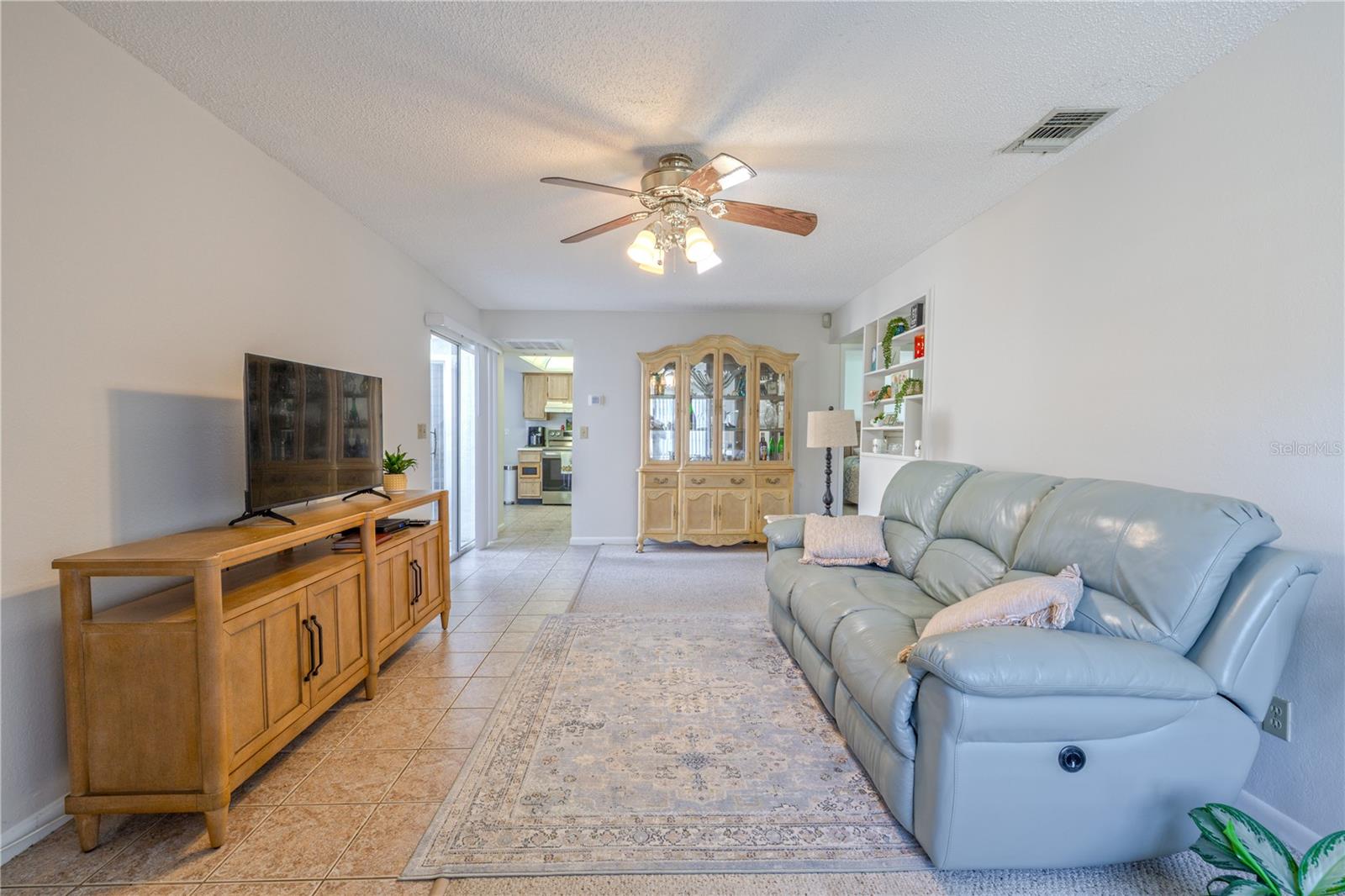 Image 6 of 28 For 1131 Orange Tree Circle W C