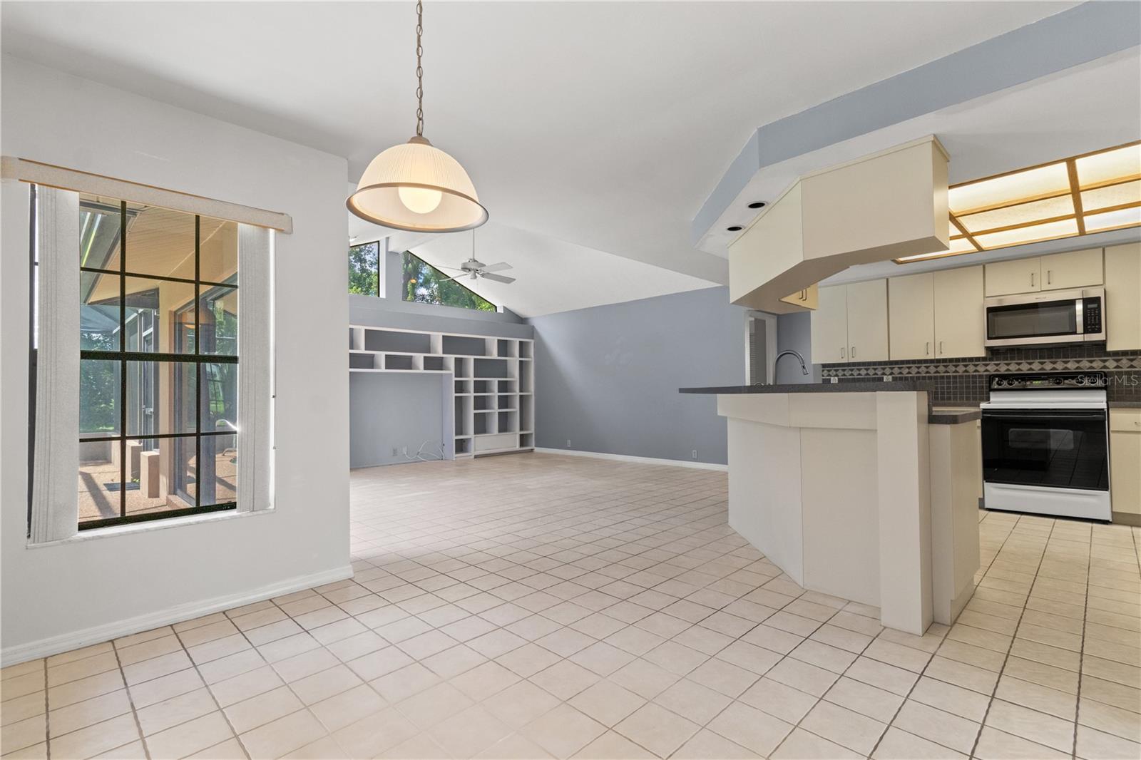 Image 21 of 43 For 8546 Ashbury Drive