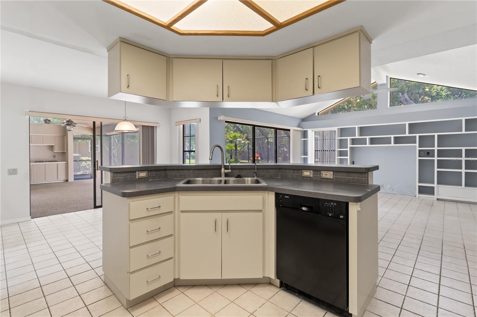 Image 22 of 43 For 8546 Ashbury Drive