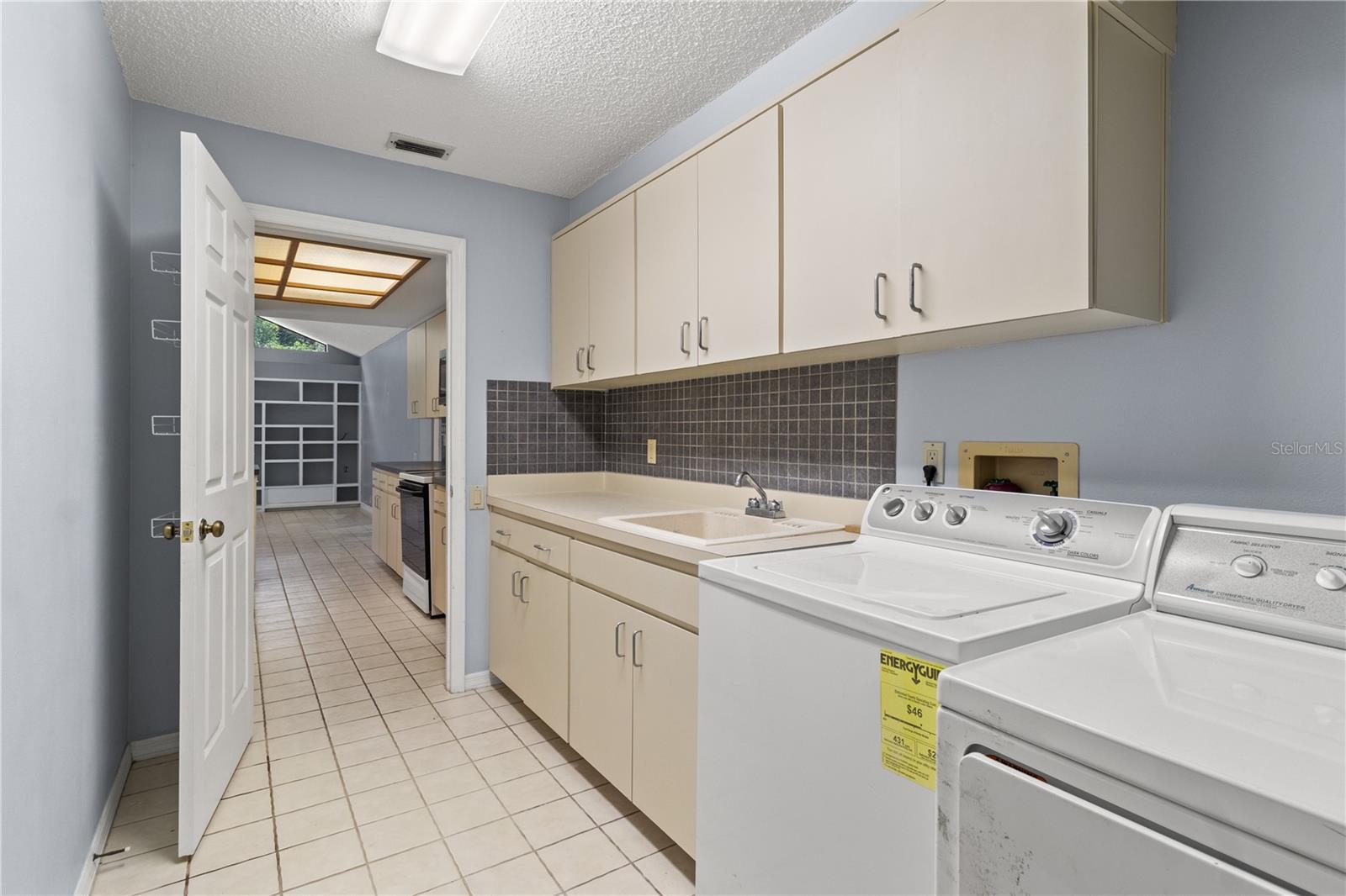 Image 39 of 43 For 8546 Ashbury Drive