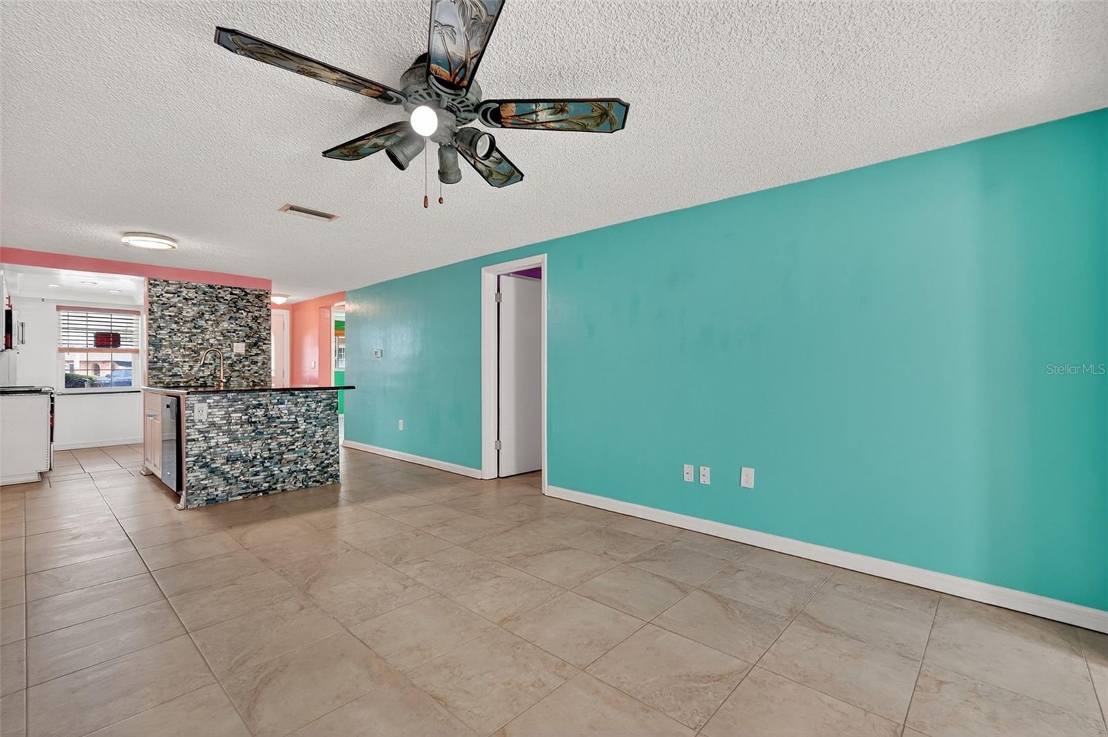 Image 18 of 35 For 4301 Summersun Drive  A