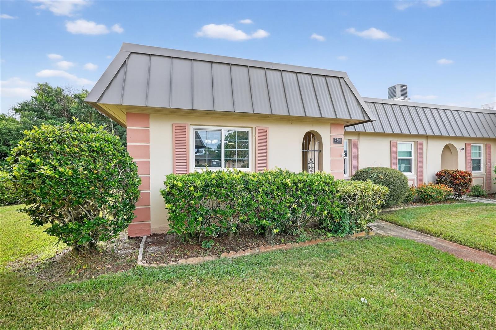 Image 4 of 35 For 4301 Summersun Drive  A