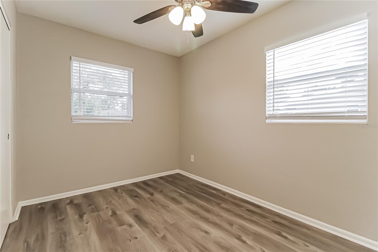 Image 13 of 16 For 117 Lake Mary Drive