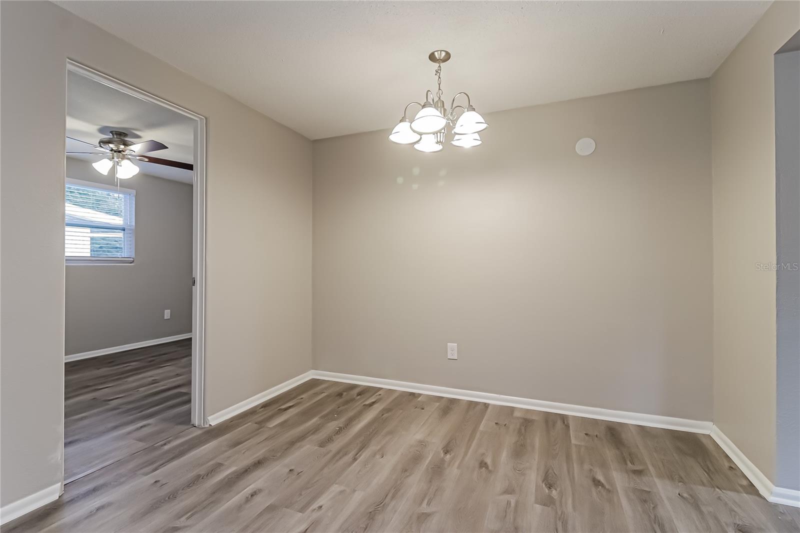 Image 4 of 16 For 117 Lake Mary Drive