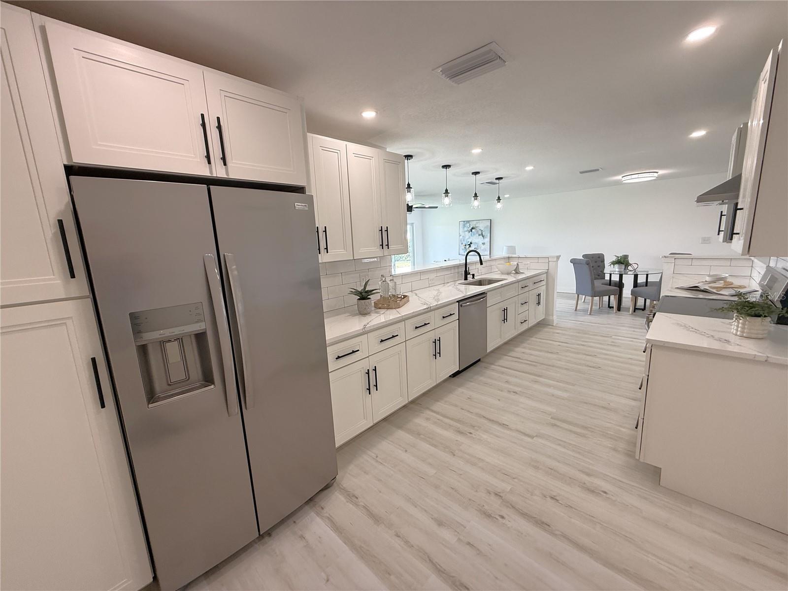 Image 4 of 57 For 9218 39th Lane N