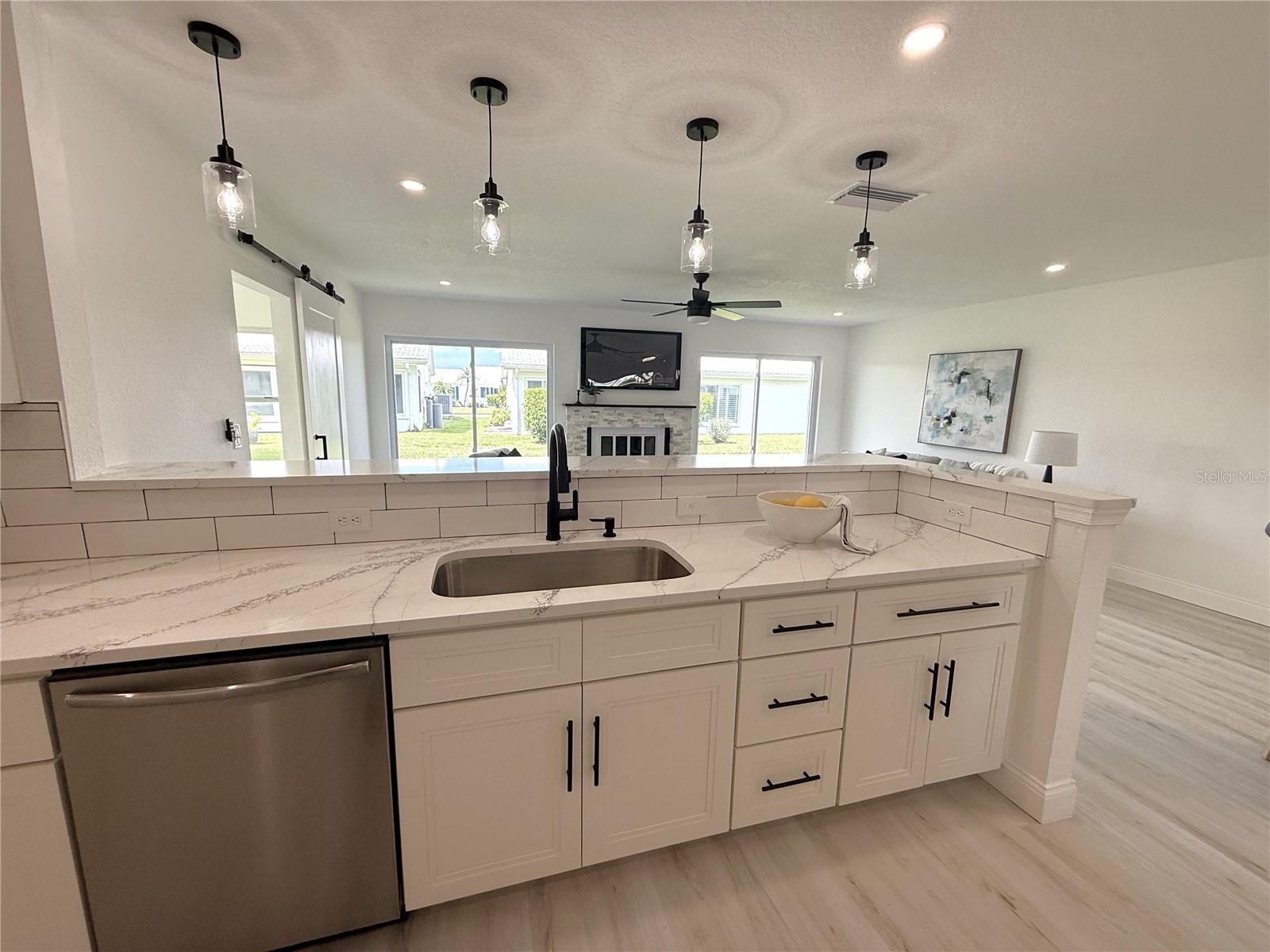 Image 7 of 57 For 9218 39th Lane N