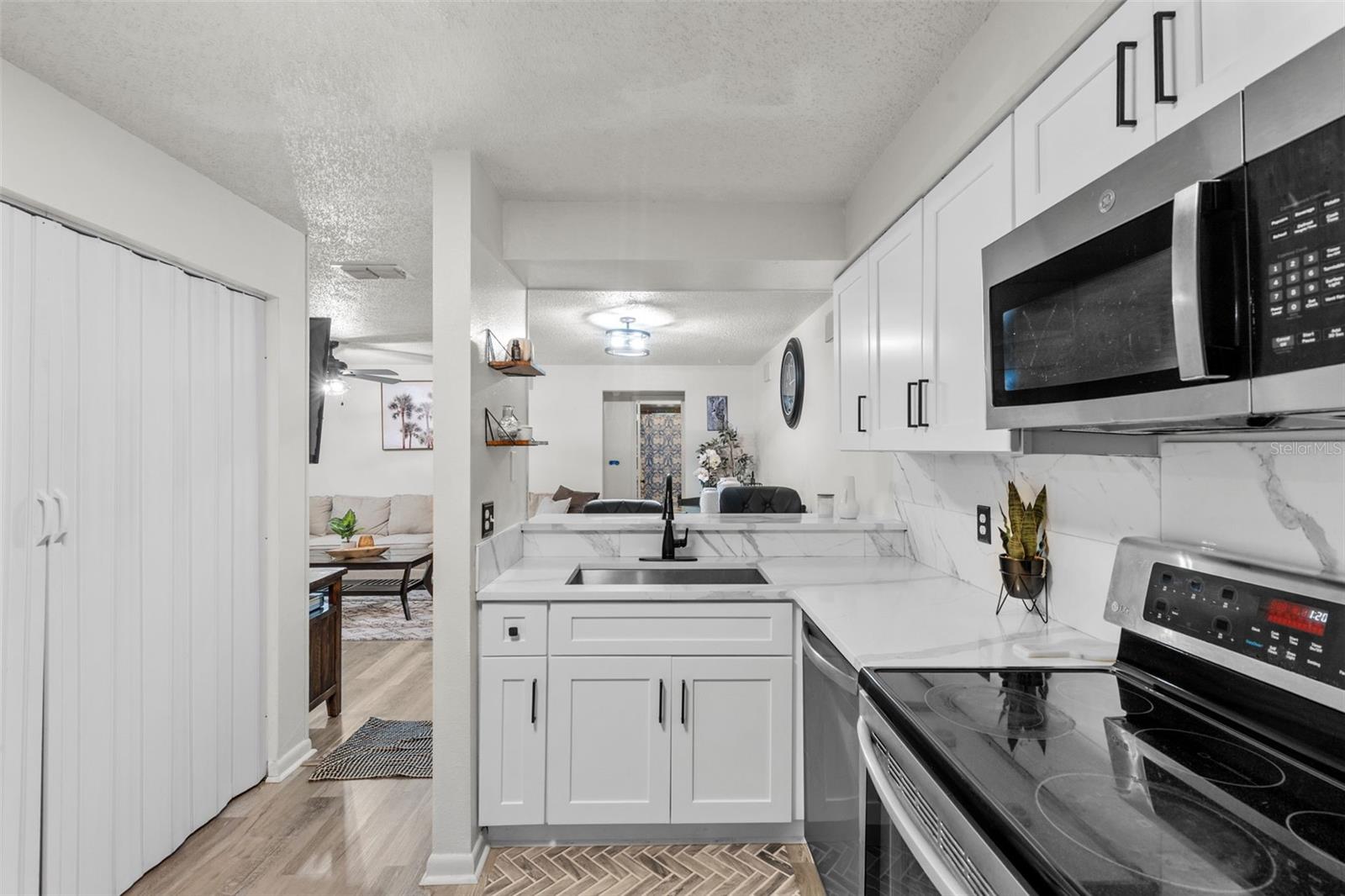 Image 20 of 43 For 8486 60th Street N 804