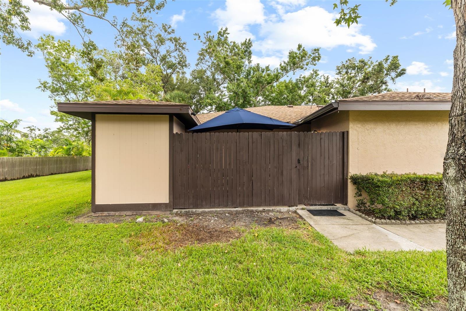 Image 4 of 43 For 8486 60th Street N 804