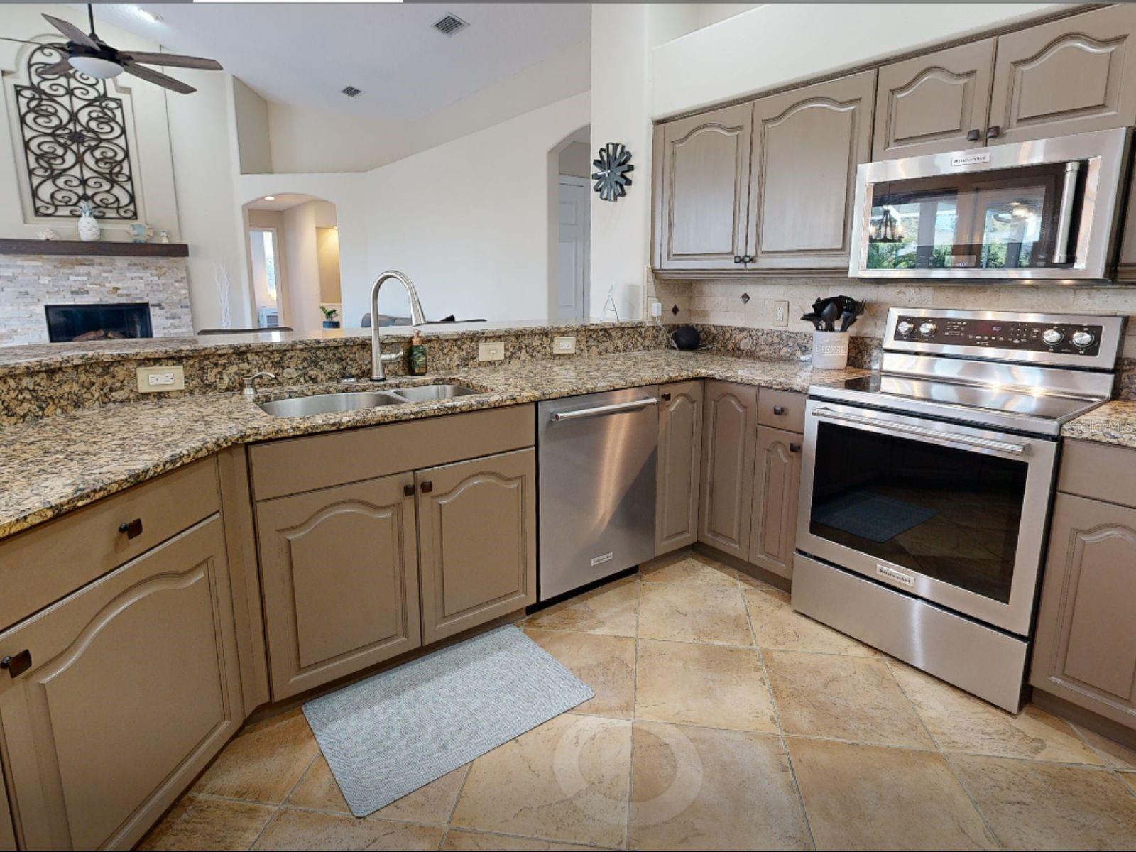 Image 6 of 56 For 4530 Roanoak Way