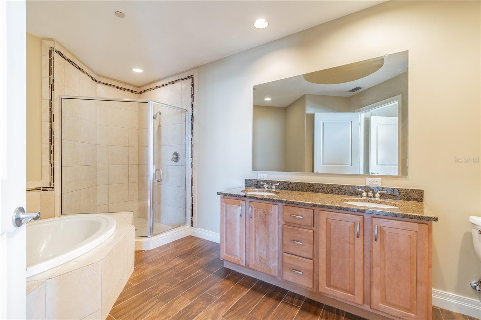 Image 17 of 51 For 449 12th Street 1406