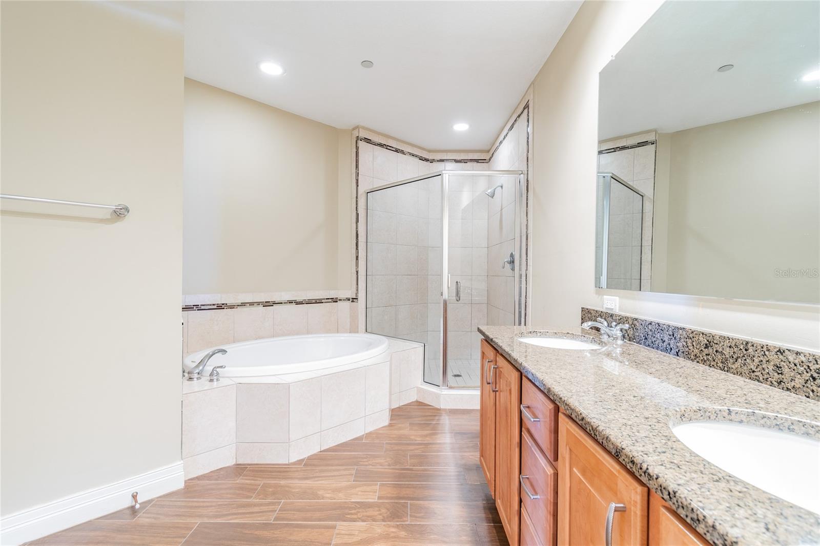 Image 20 of 51 For 449 12th Street 1406