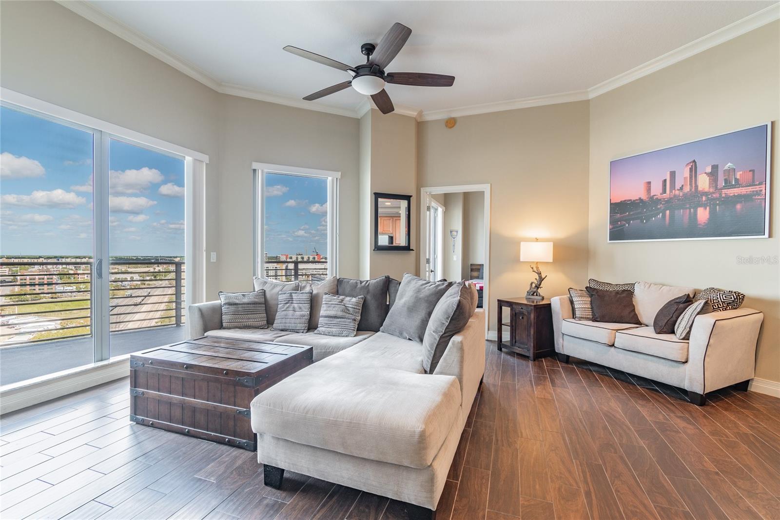 Image 7 of 51 For 449 12th Street 1406