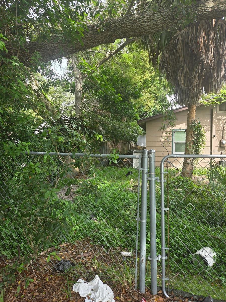 Image 10 of 10 For 902 Belleair Road