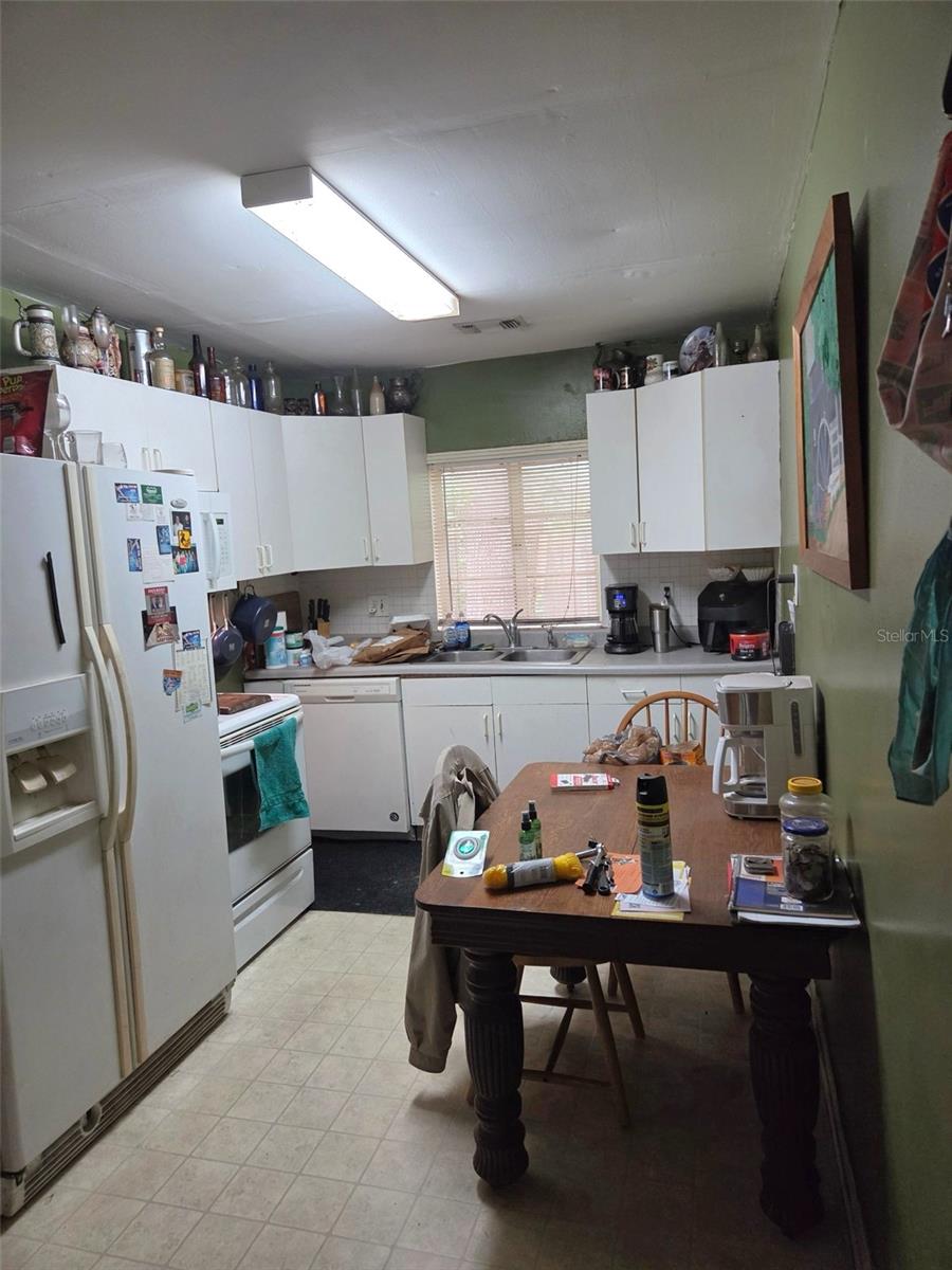 Image 6 of 10 For 902 Belleair Road