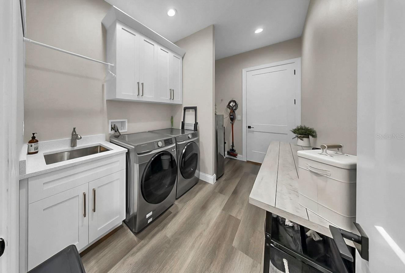Image 38 of 53 For 1406 Alhambra Drive
