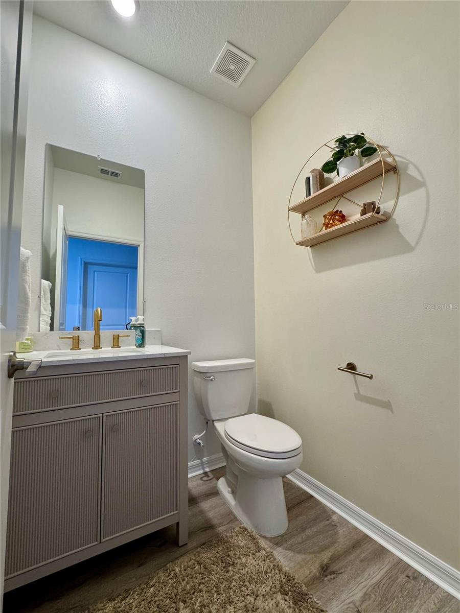 Image 19 of 30 For 6563 95th Place N