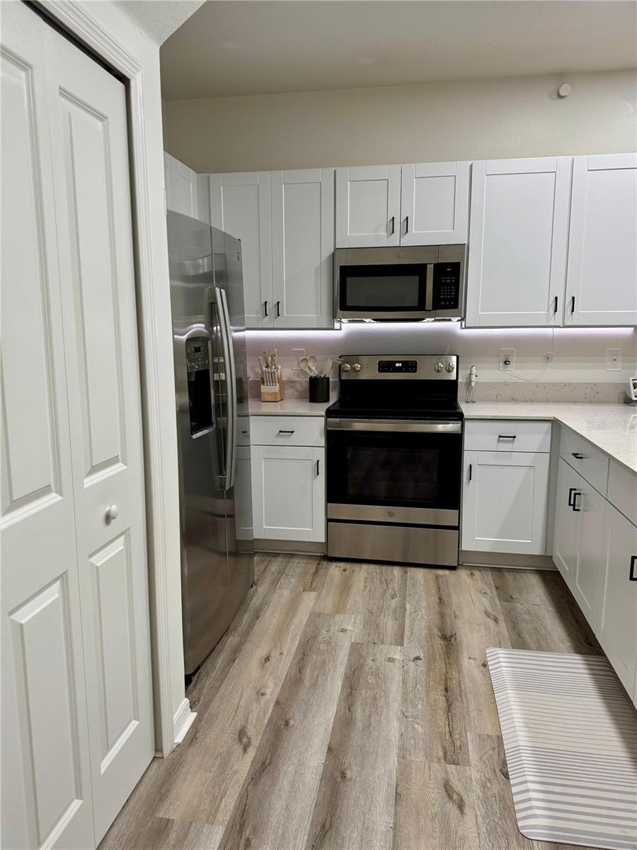 Image 8 of 30 For 6563 95th Place N