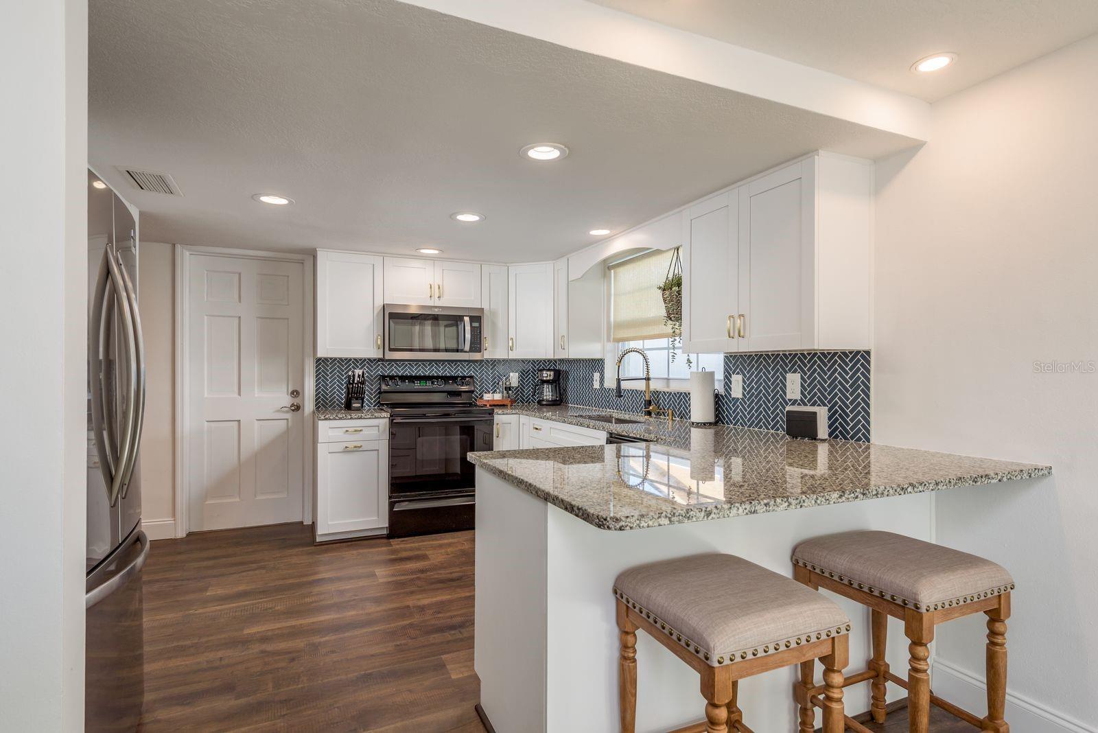 Image 4 of 29 For 9110 Rainbow Lane