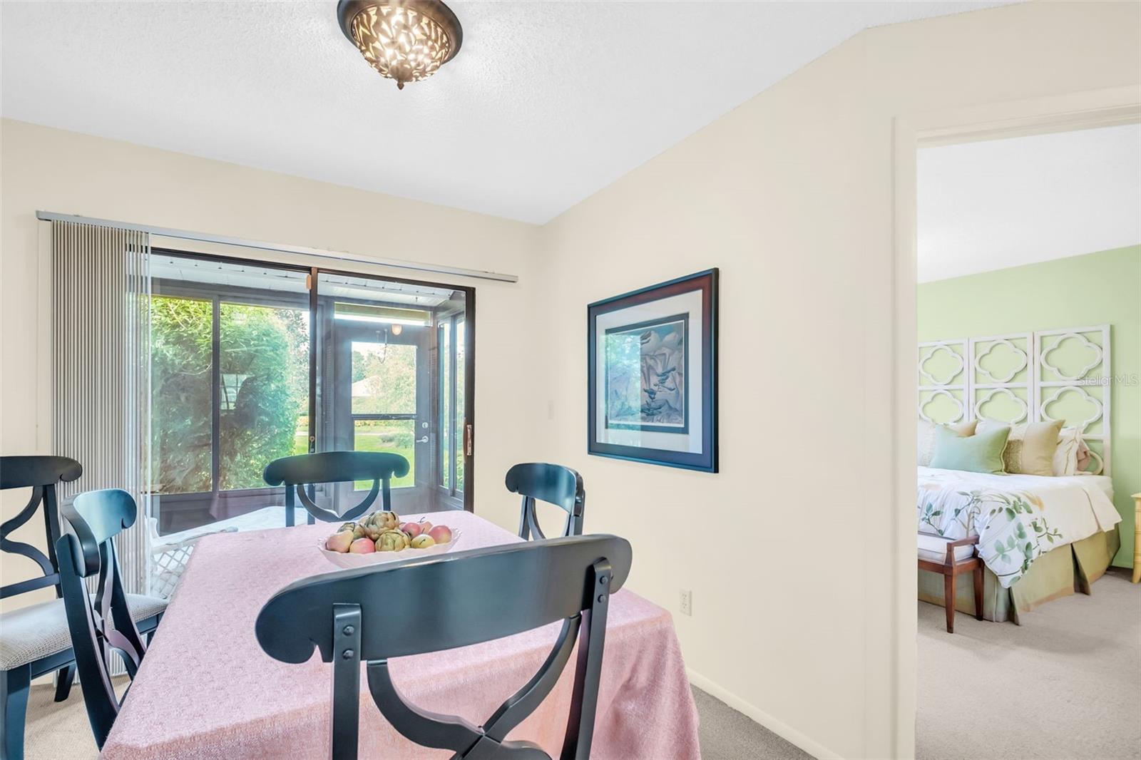 Image 15 of 34 For 2749 Countryside Boulevard 28