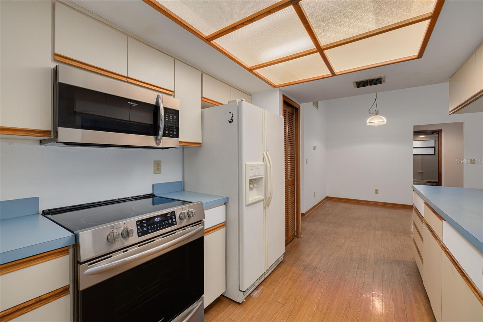 Image 10 of 38 For 1640 Country Lane