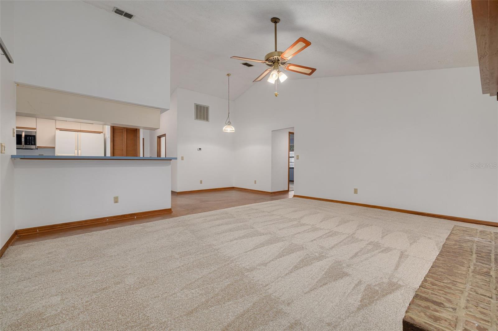 Image 13 of 38 For 1640 Country Lane