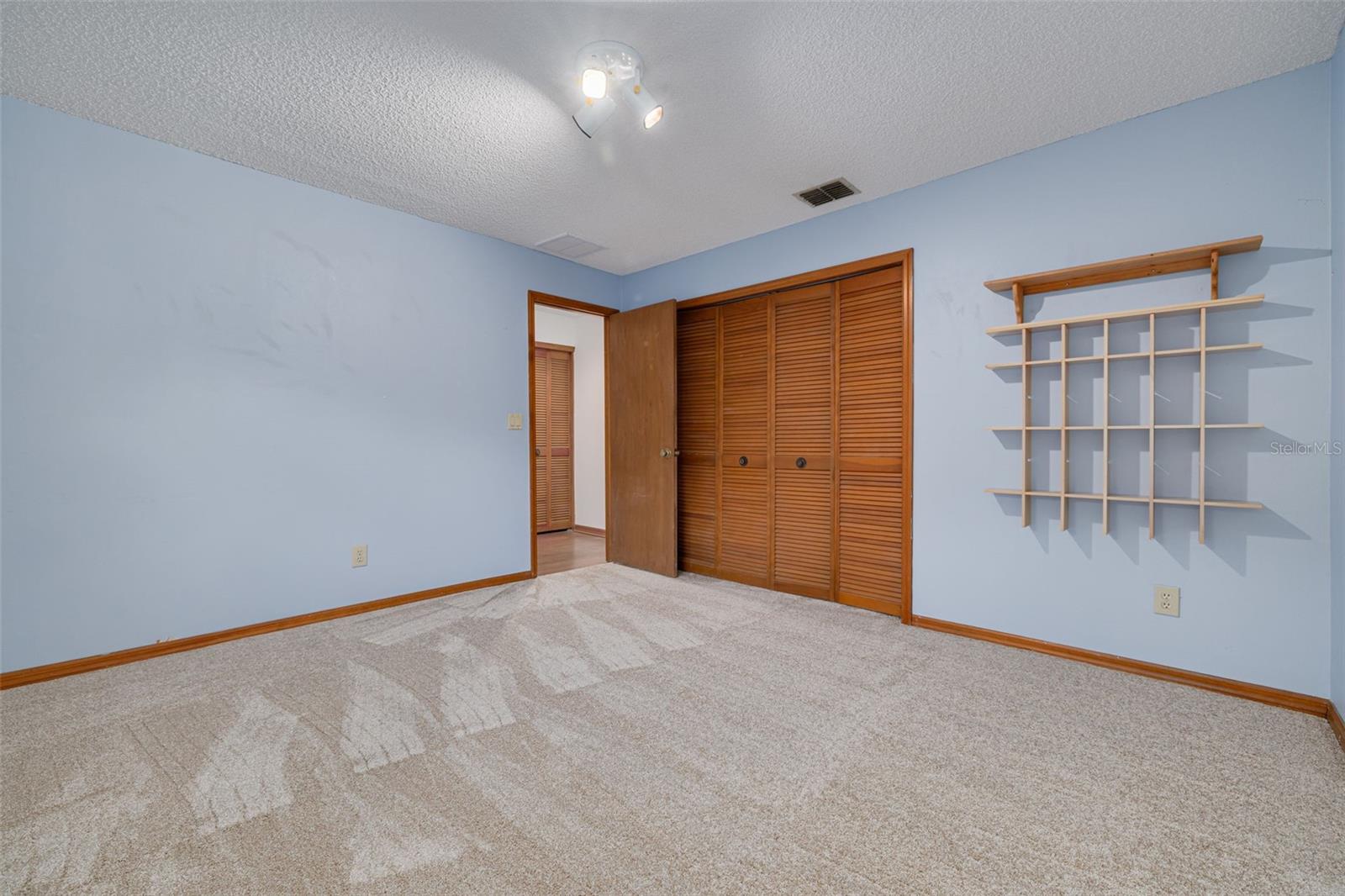 Image 25 of 38 For 1640 Country Lane