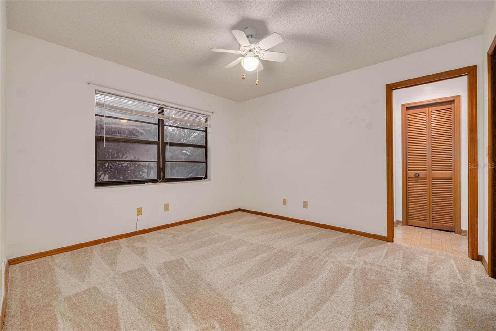 Image 27 of 38 For 1640 Country Lane