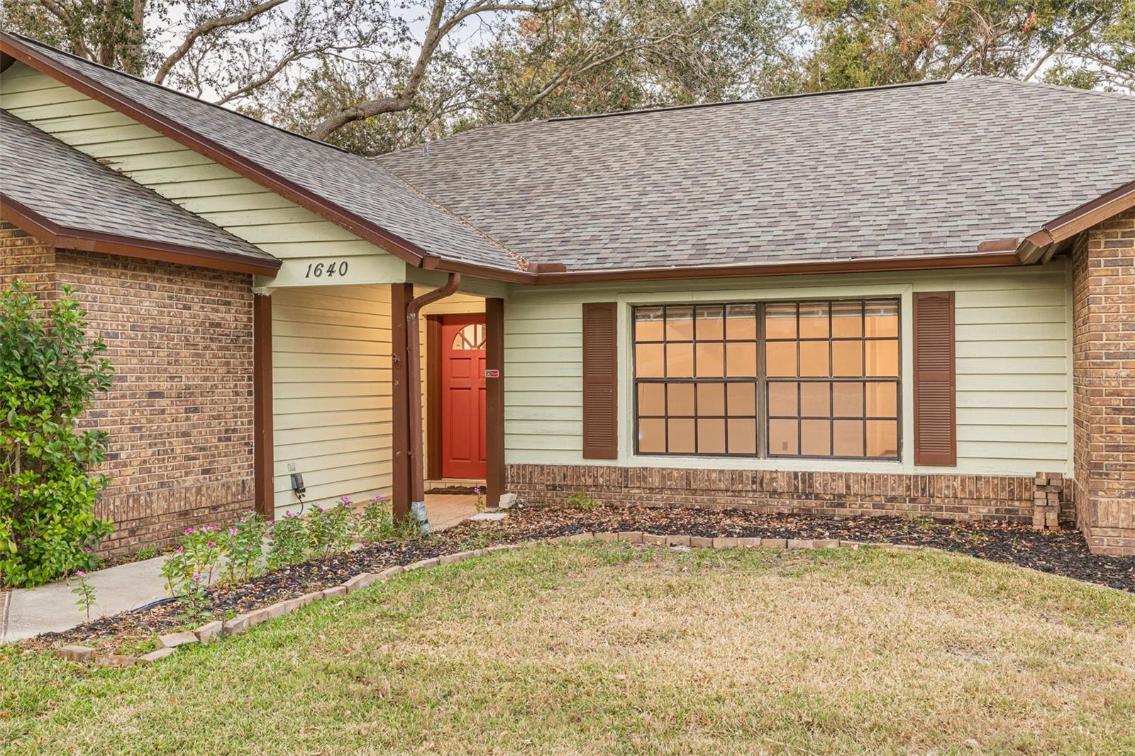 Image 33 of 38 For 1640 Country Lane