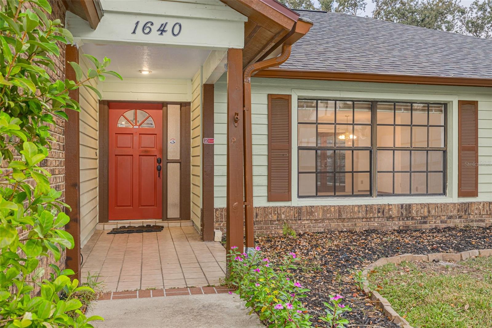 Image 4 of 38 For 1640 Country Lane