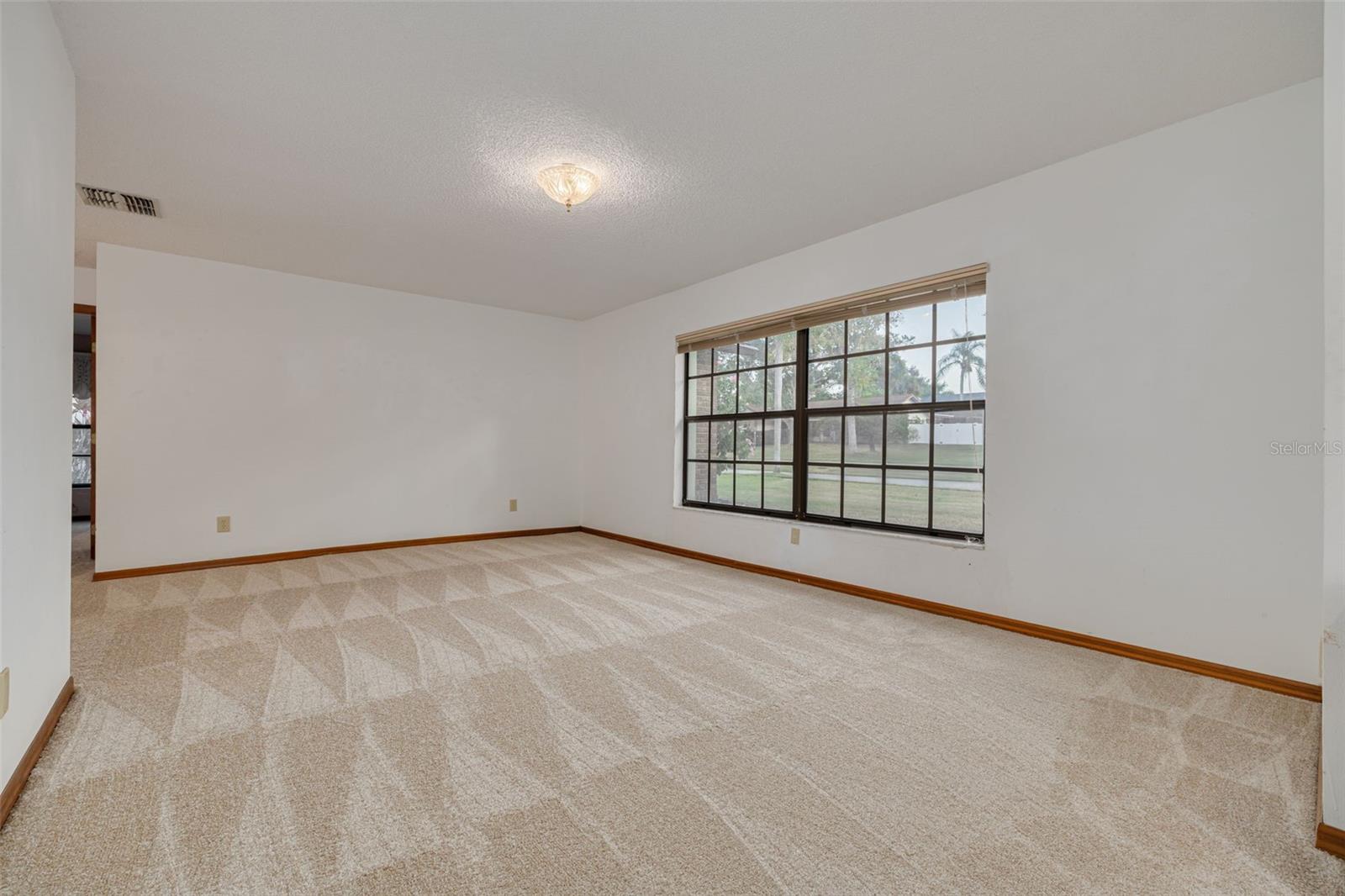 Image 5 of 38 For 1640 Country Lane