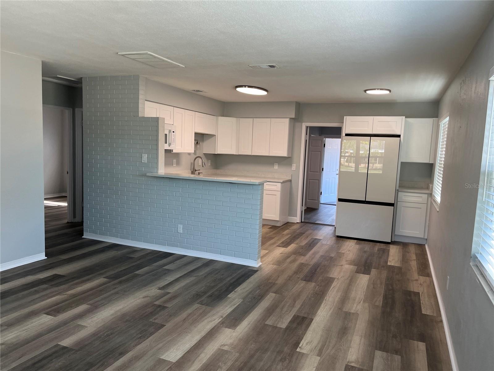 Image 4 of 24 For 5254 1st Avenue S