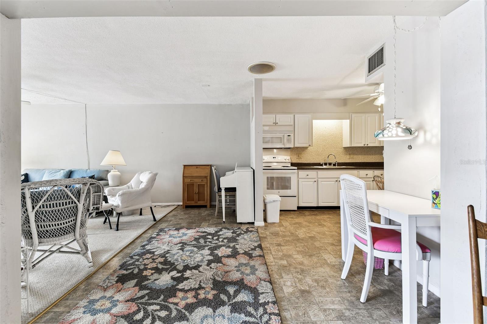 Image 16 of 65 For 250 Rosery Road Nw 333