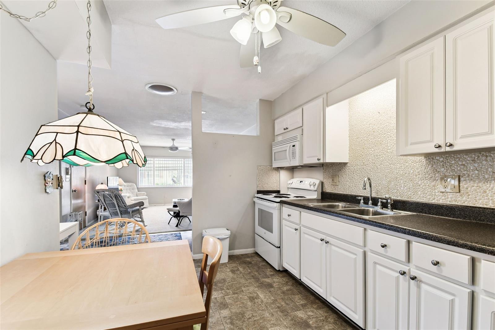 Image 25 of 65 For 250 Rosery Road Nw 333