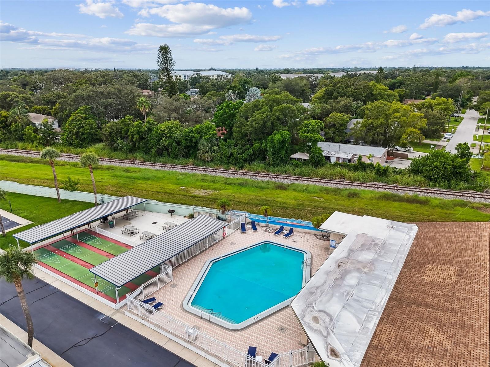 Image 46 of 65 For 250 Rosery Road Nw 333